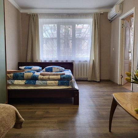 2-Кімнатна Квартира У Центрі На Олександра Поля, Шпиталь, 16Лікарня Dnipro Eksteriør bilde